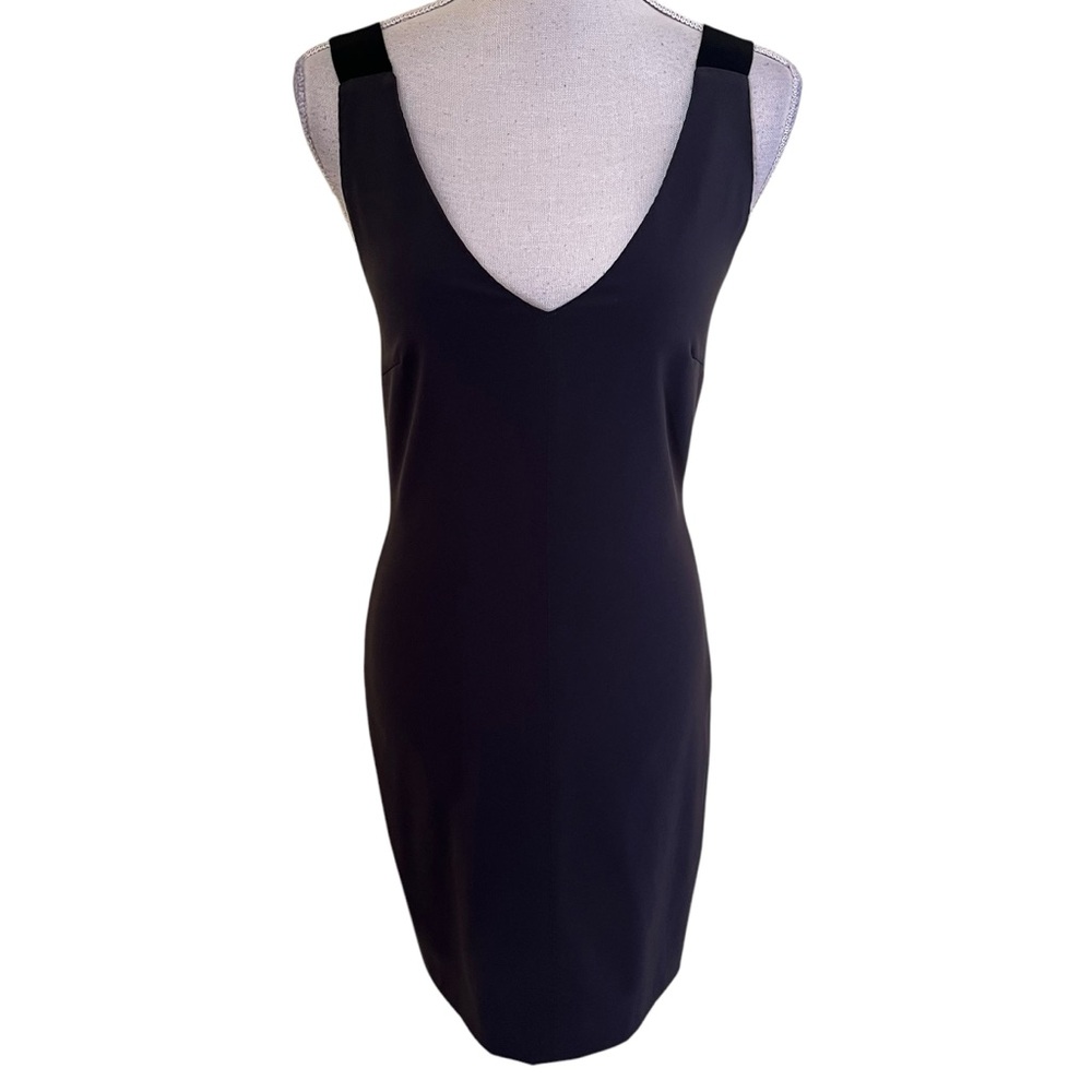 Les Copains Black Sleeveless V-neck Sheath Dress 40(4)